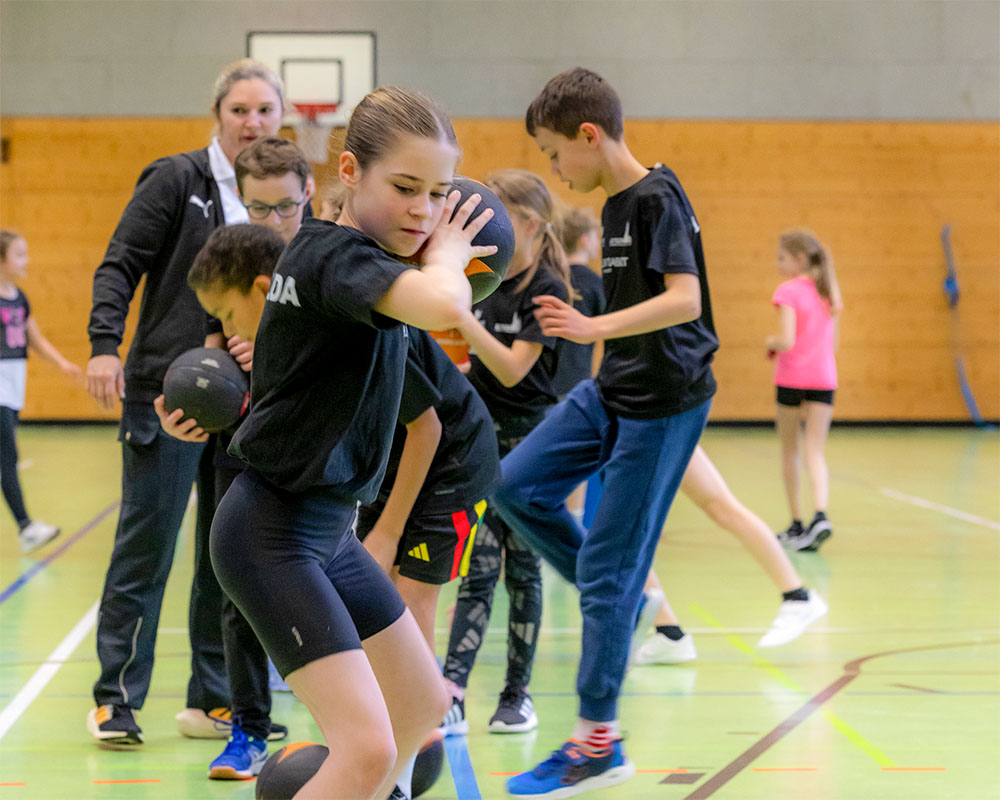 Wurftraining der Kinderleichtathletik der LG Fulda in der Halle