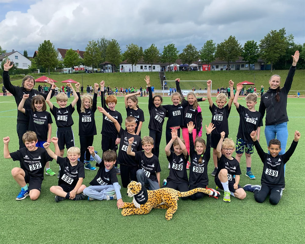 Gruppenfoto der LG Fulda Jugend beim Wettkampf